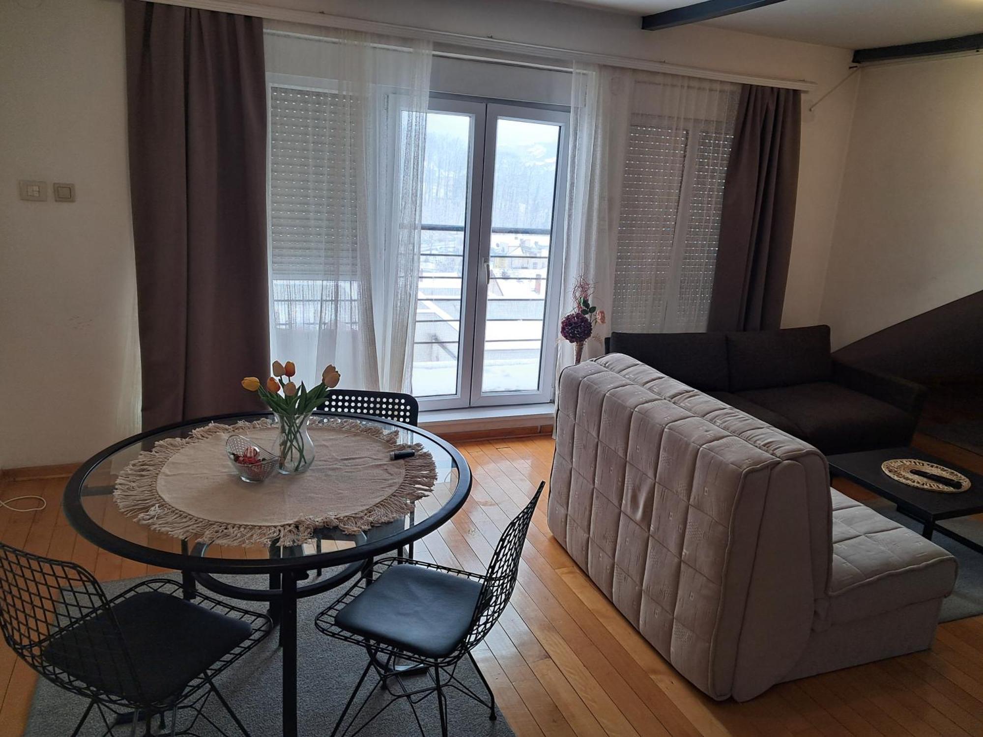 Garmani Apartment Vrnjacka Banja Bilik gambar